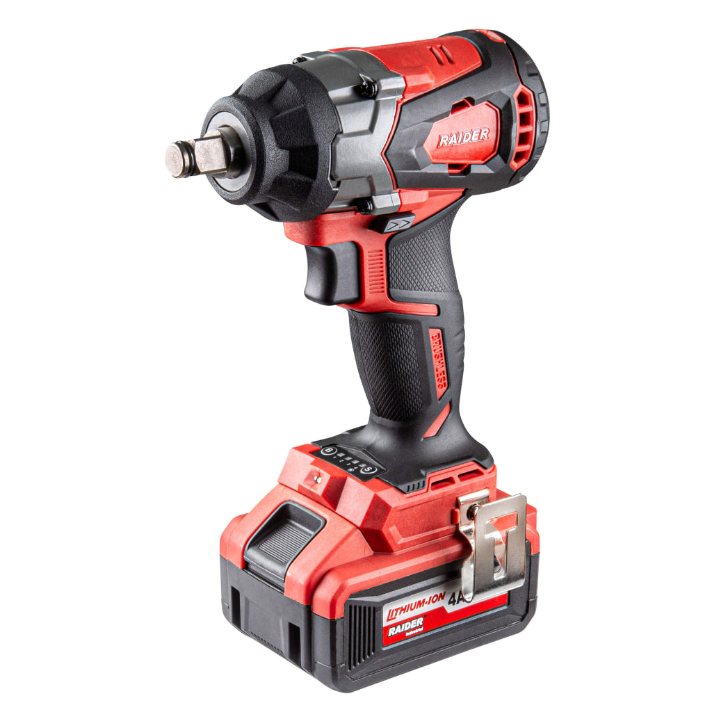 Avvitatore a impulsi 1/2 480 Nm con caricatore accumulatore 20 V 4 Ah Raider