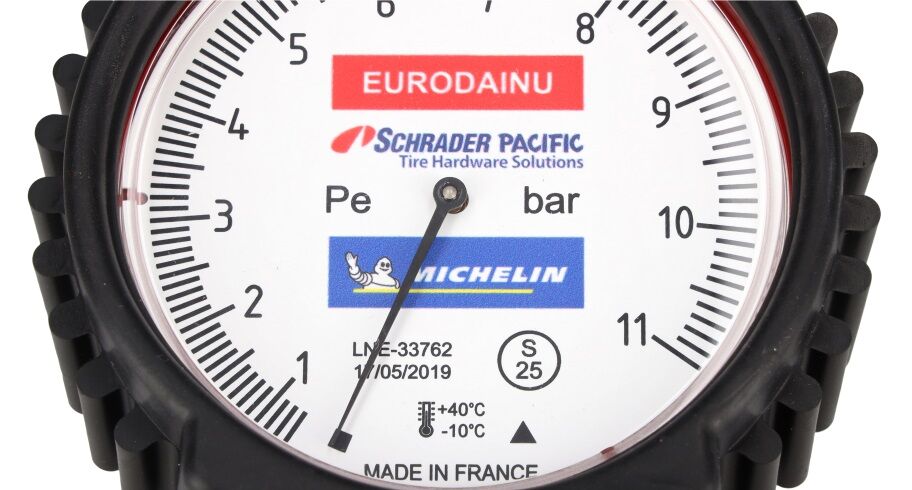 Pistola gonfiaggio professionale schrader michelin eurodainu 0-11bar ,manometro pneumatici gomme