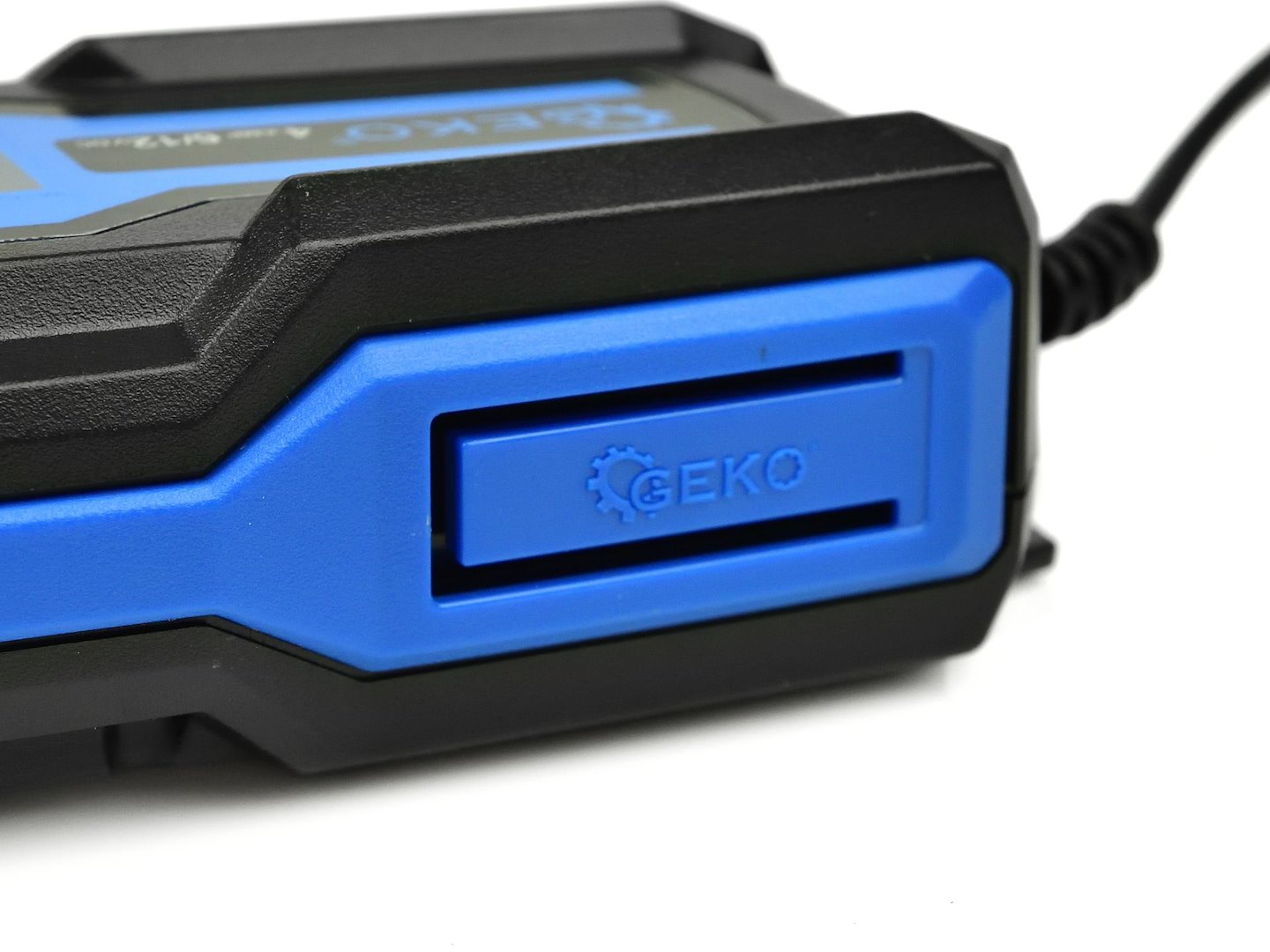 Caricabatterie auto automatico con display LCD 6/12V 4A ,avviatore per batterie auto 4-120Ah