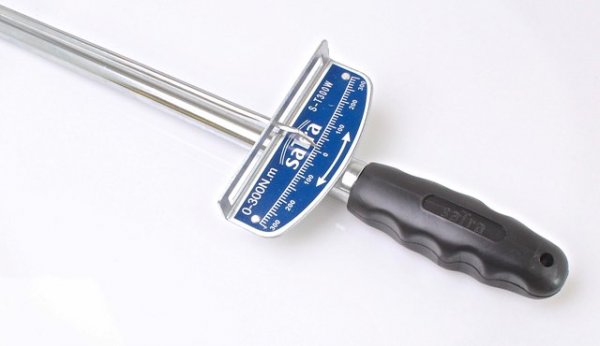 Chiave dinamometrica dual, doppia scala su manico, 1/2", 0–300 Nm, in acciaio Cr-V di alta qualità, con scala calibrata di precisione