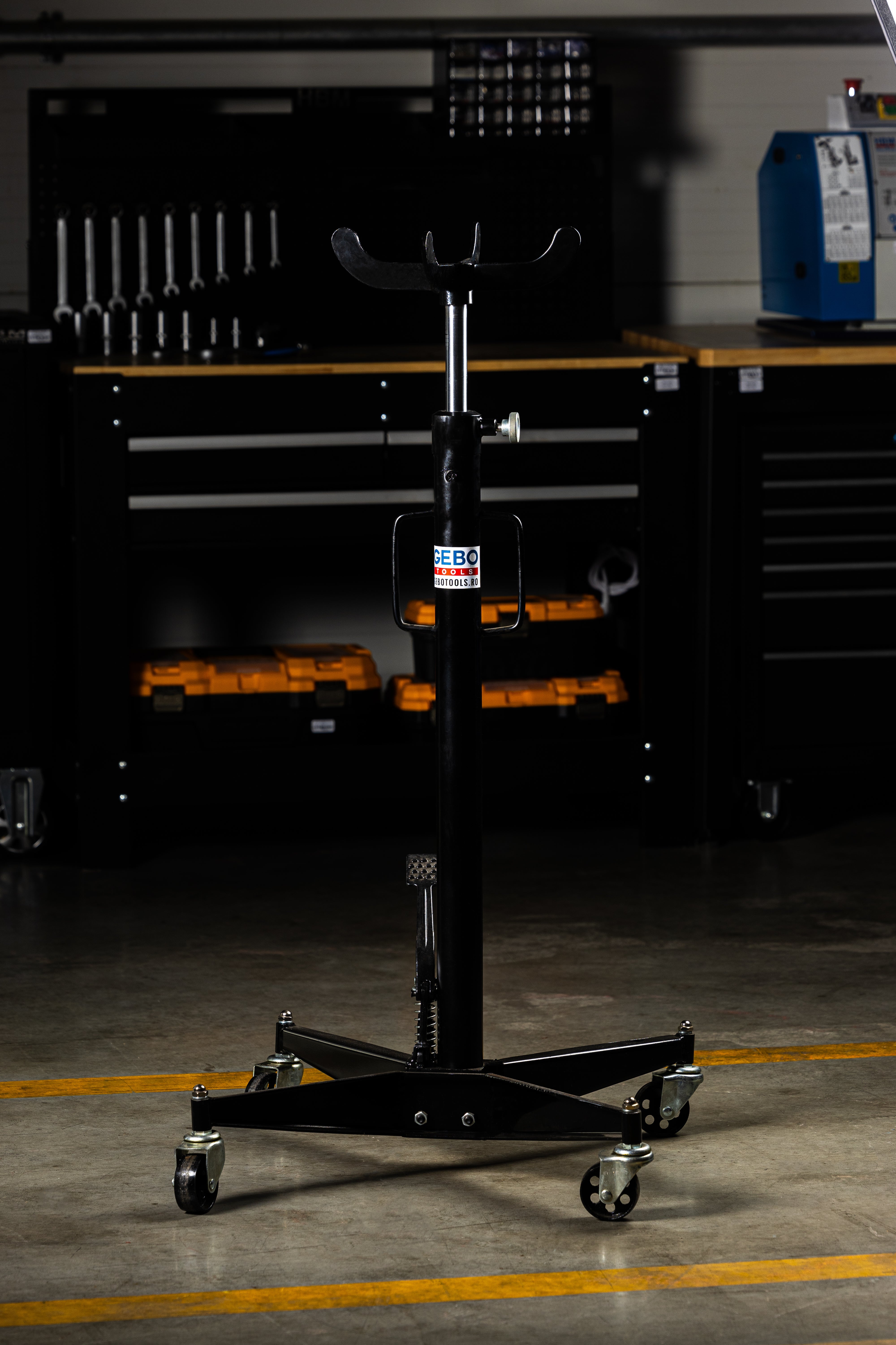 Sollevatore idraulico da fossa, idraulico, portata 500 kg 0,5 t, per sottoponte cambio motore, sollevamento 105-182 cm, HBM Machines Olanda