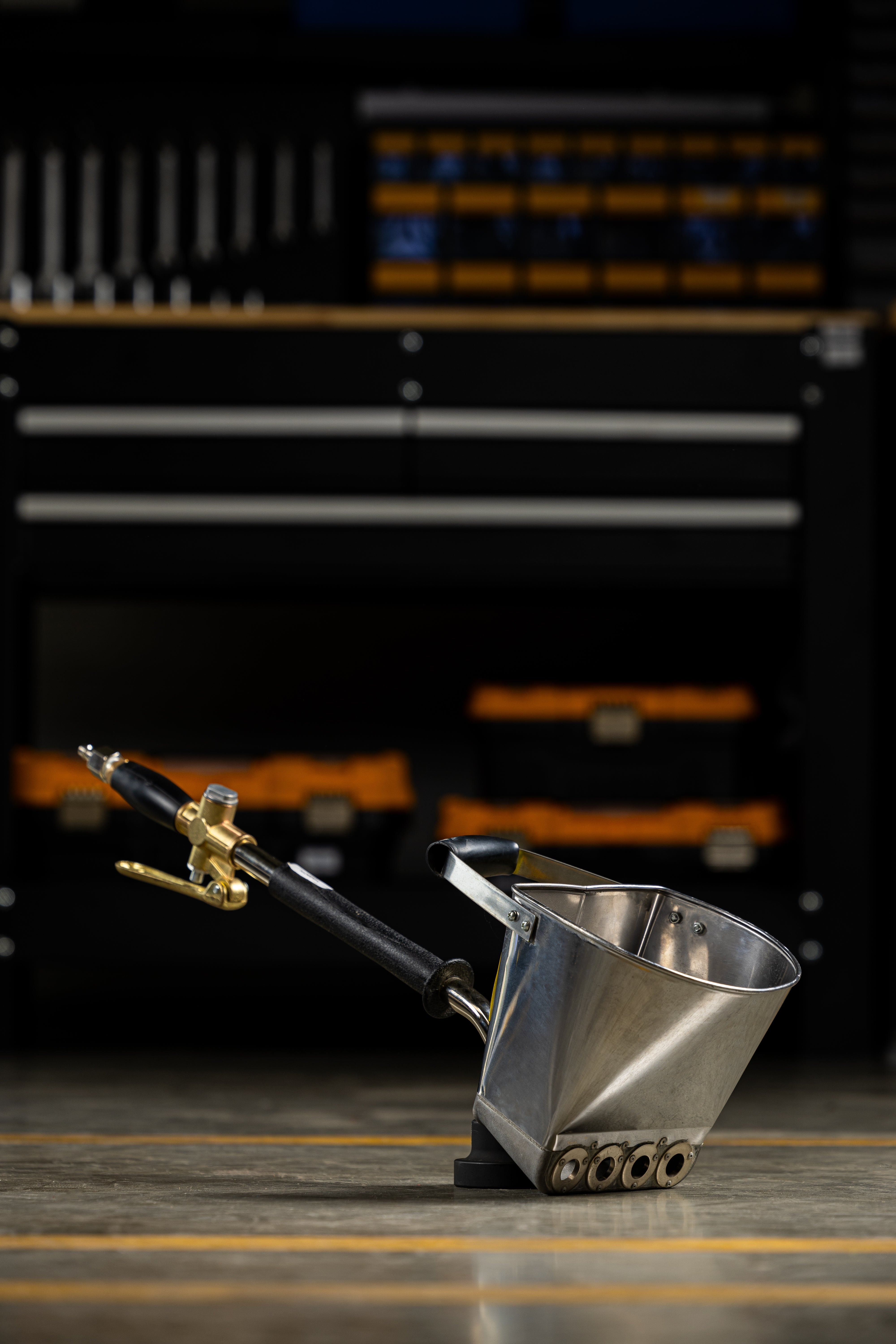 Pistola a spruzzo, pistola a spruzzo mortaio professionale, sprayer pistola intonacatrice, pistola per cemento, macchina per intonaco con fori, spruzzatore per cemento, gesso e calce per pittura murale e ristrutturazione, in acciaio inox Gebo
