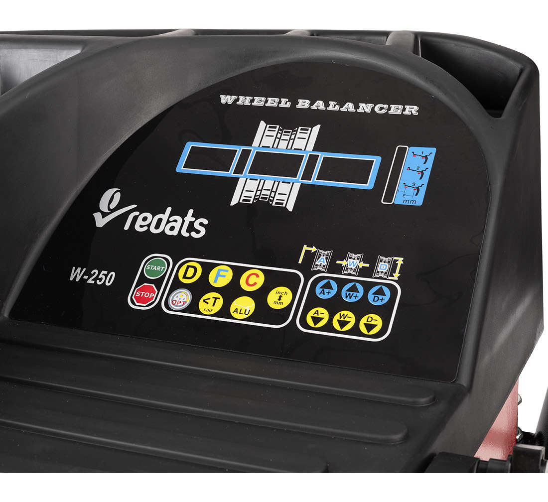 Equilibratrice automatica con display digitale, a pedale, con acquisizione del programma di equilibratura, diametro cerchione 22'', professionale, Redats Polonia