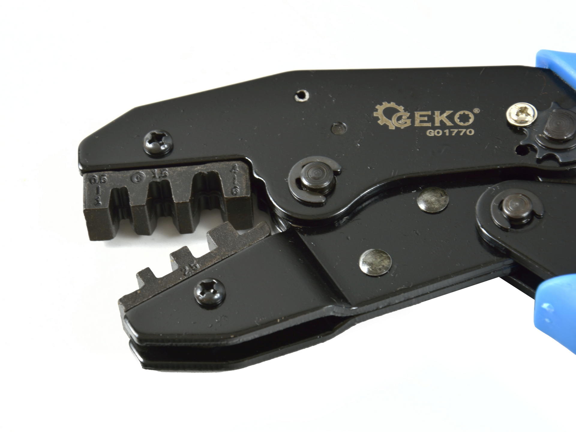 Pinza crimpatrice per connettori auto da 0,5–6 mm