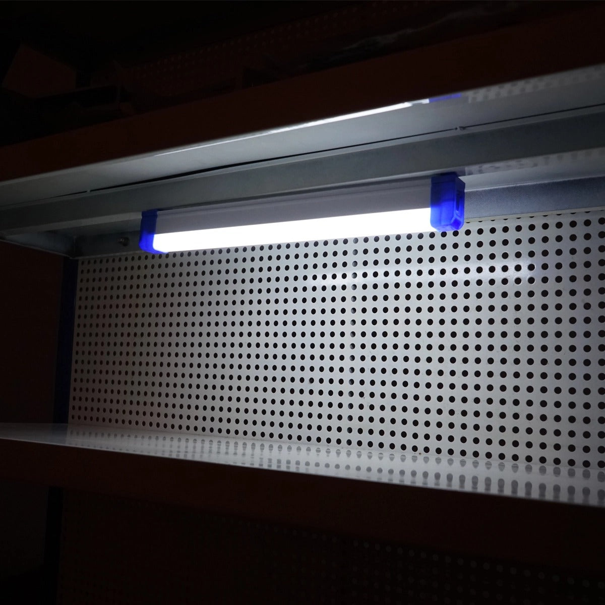 Luce LED, 60w 6500k magnetica ricaricabile, luce LED sottopensile lampada per officina, casa, 3600mah 520 x 23 x 38 mm ip20