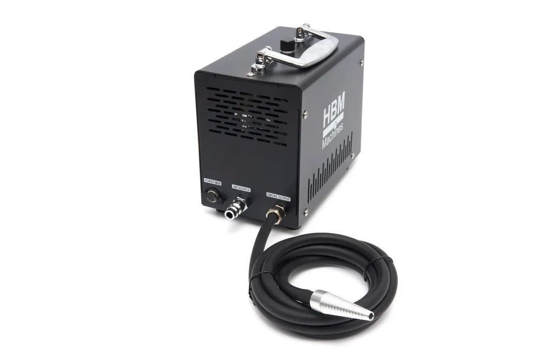 Macchina fumogena EVAP automotive pompa d'aria incorporata, generatore di fumo per individuazione perdite circuiti auto, tester di rilevamento perdite di fumo per tutte le auto dc 12v, moto, camion leggeri, barche, atv, motoslitte ect., con accessori, Hbm