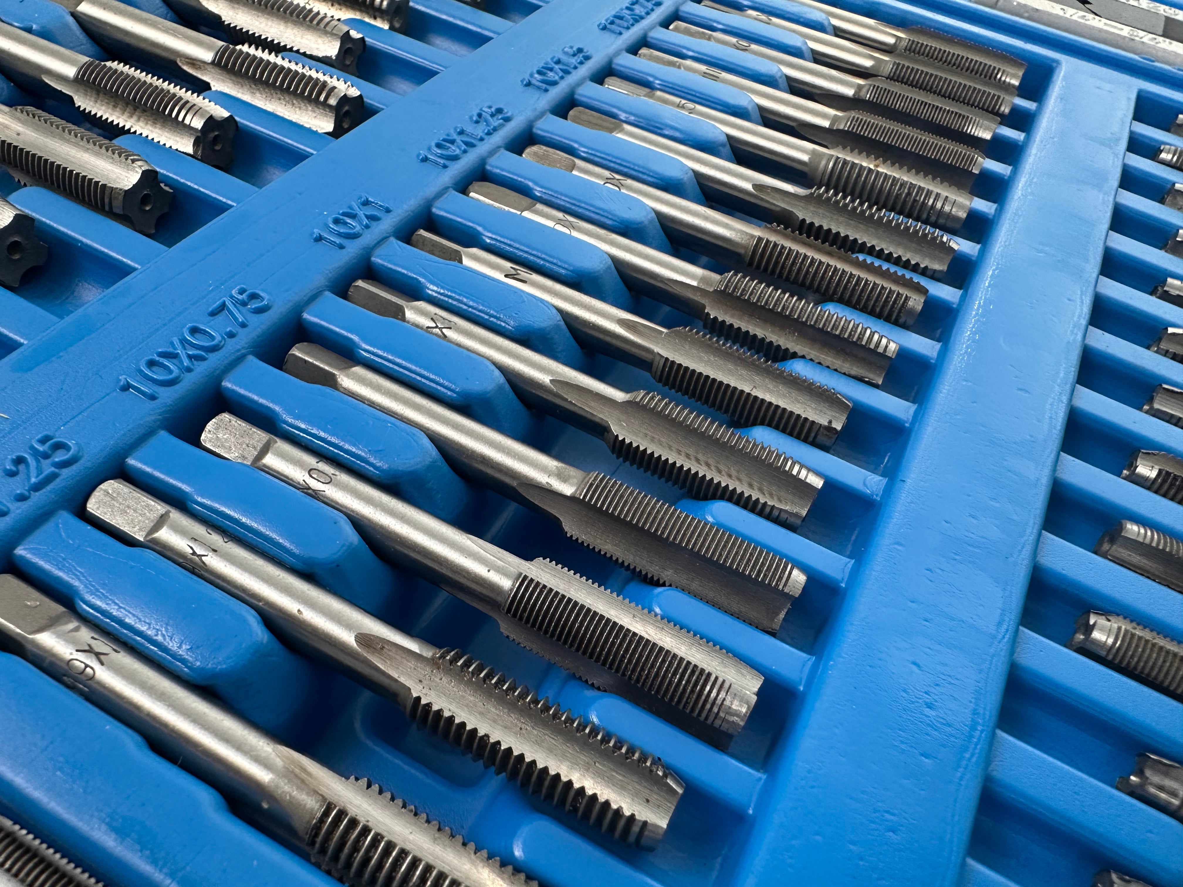 Set filiere e maschi M2–M18 ,110 pezzi Gebo Tools