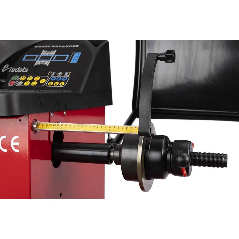 Equilibratrice automatica con display digitale, a pedale, con acquisizione del programma di equilibratura, diametro cerchione 22'', professionale, Redats Polonia
