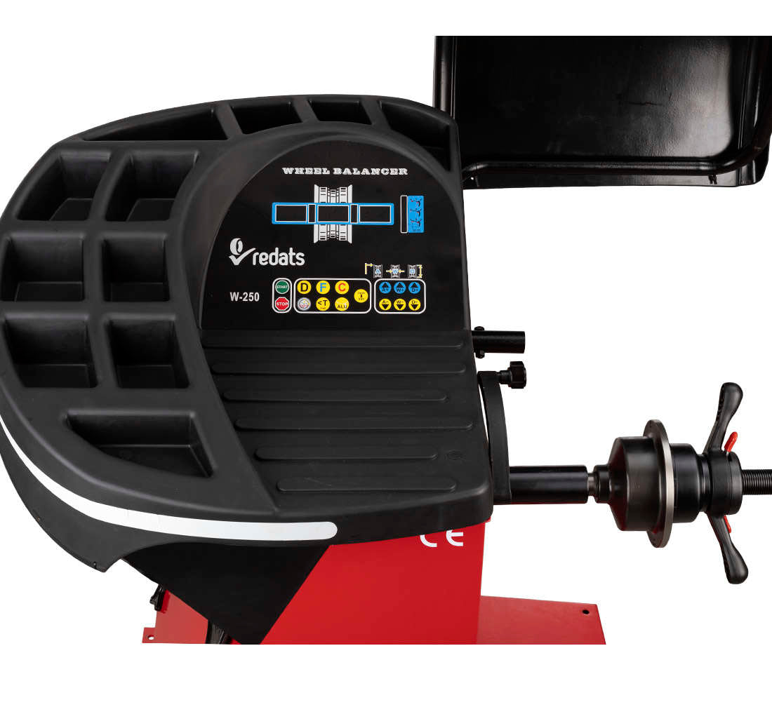 Equilibratrice automatica con display digitale, a pedale, con acquisizione del programma di equilibratura, diametro cerchione 22'', professionale, Redats Polonia