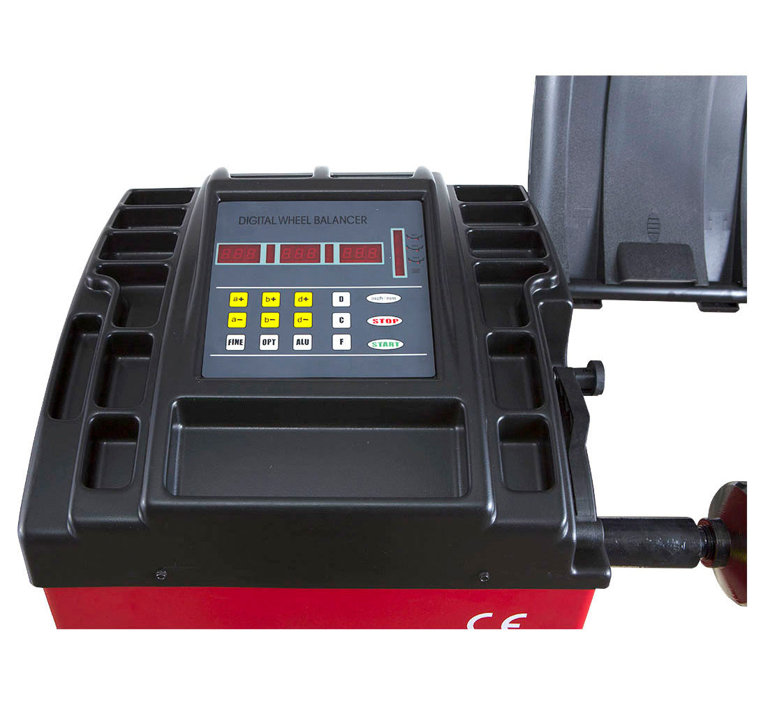 Equilibratrice automatica con display digitale, a pedale, con acquisizione del programma di equilibratura, diametro cerchione 24'', professionale, Redats Polonia