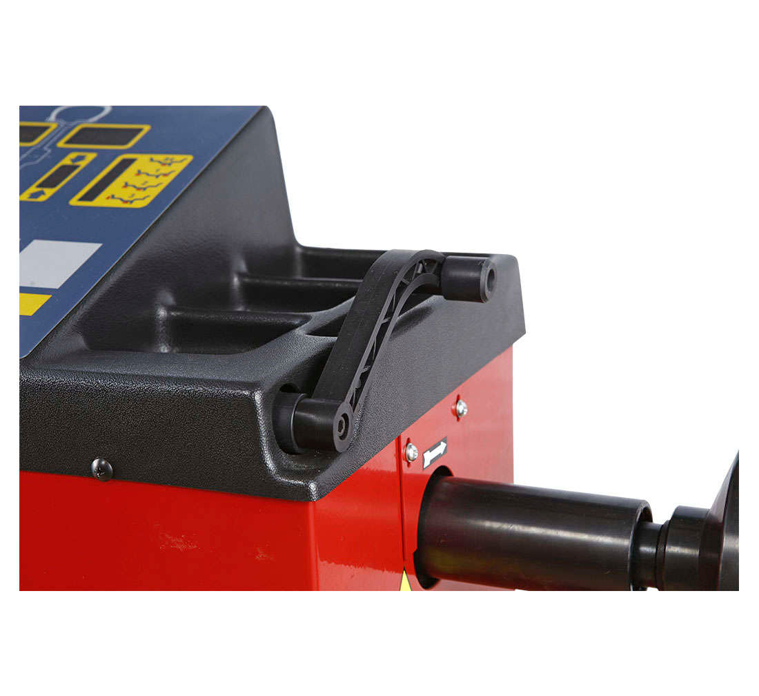 Equilibratrice manuale 24″ Redats w-100