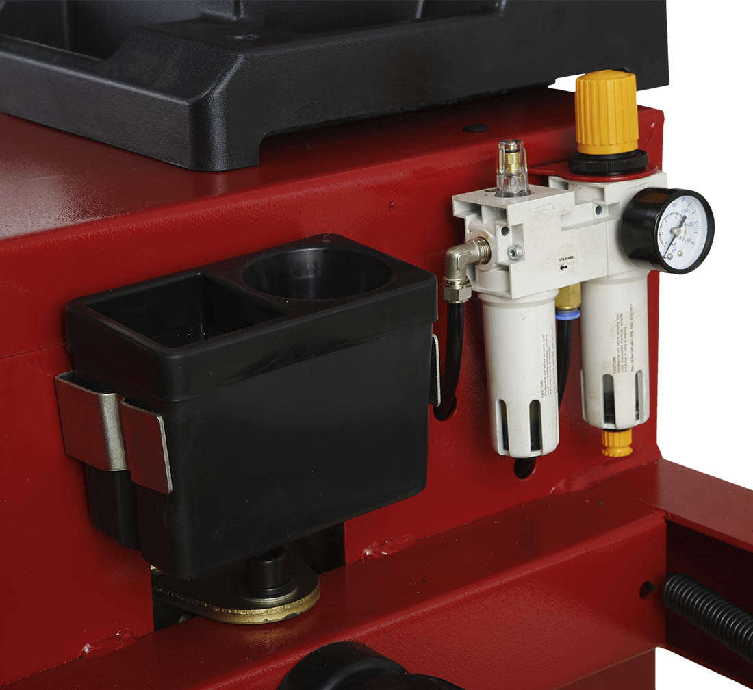 Smontagomme automatico professionale 24", 230 V, Redats M-221F