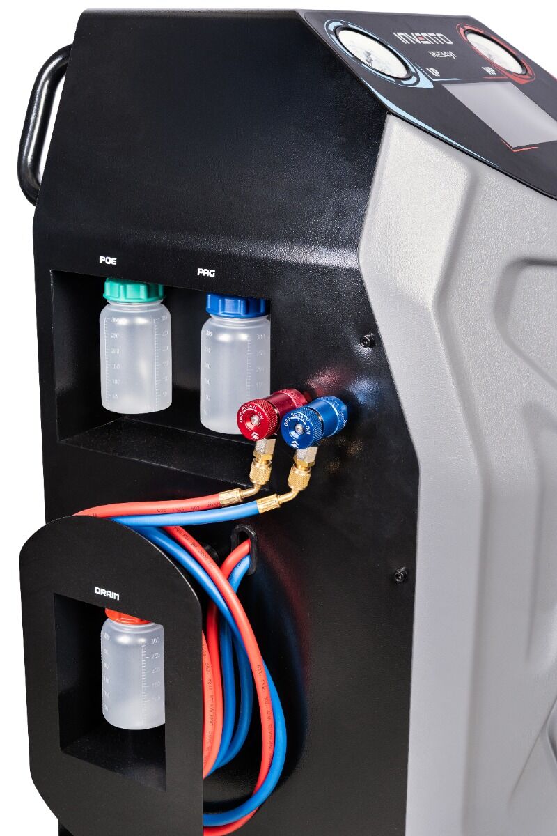 Stazione automatica di ricarica per climatizzazione autoveicoli, con gas refrigerante R1234YF