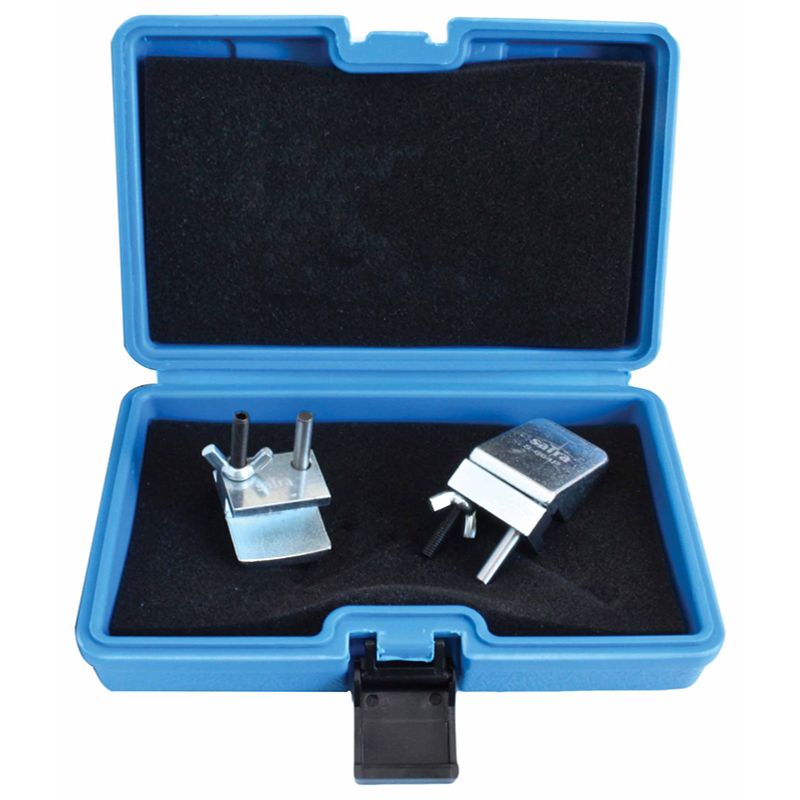 Set-kit per il montaggio e lo smontaggio delle cinghie elastiche dell’alternatore e del servosterzo