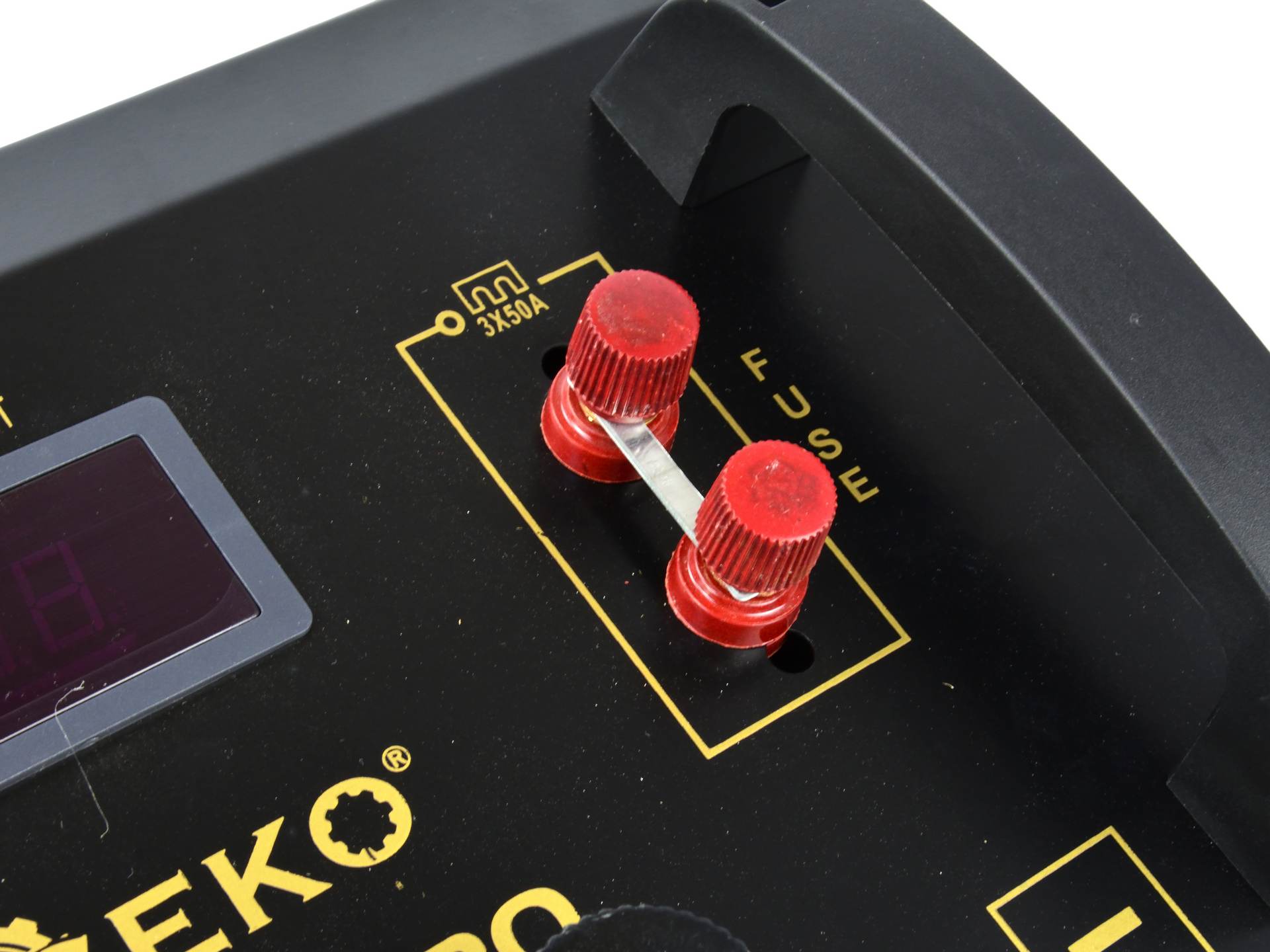 Caricabatterie auto portatile 550 A Class 630 avviatore di emergenza con cavi di avviamento per auto e moto